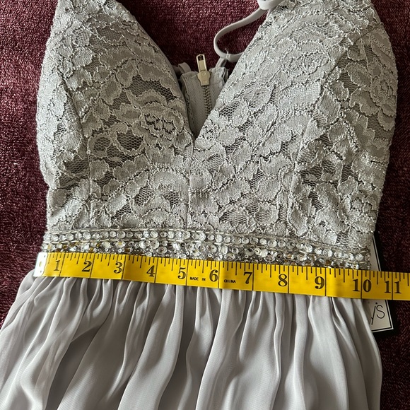 NWT Macy’s Emerald Sundae Gray maxi dress size Small, V neckline, front slit - Picture 11 of 15